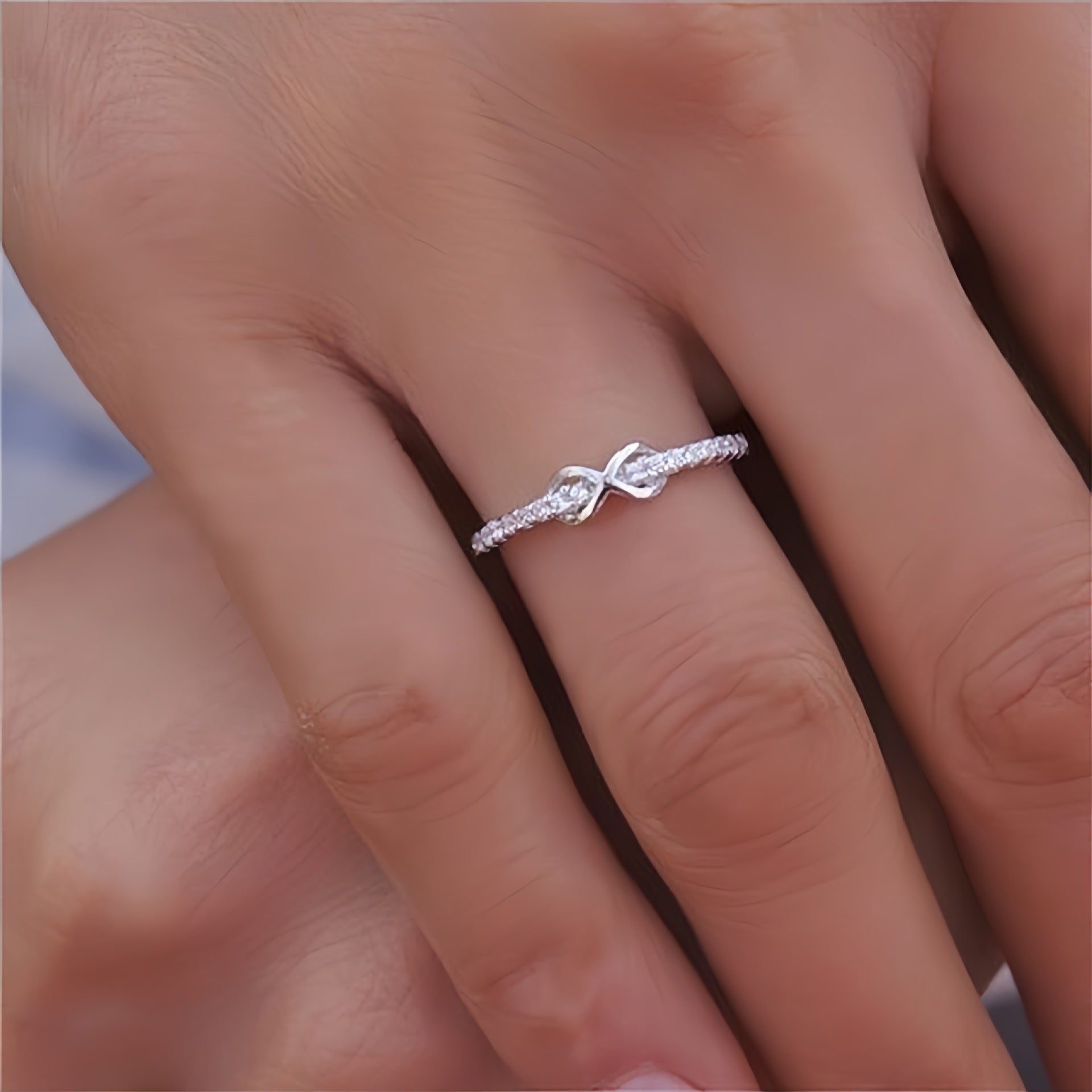 S925 Stamped Women's Ring Lucky 8 With Zirconia