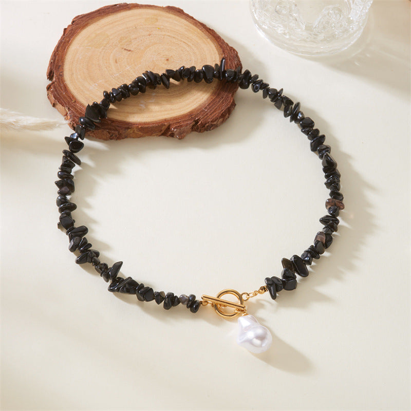 Fashion Black Natural Gravel Hand-knit Necklace Women