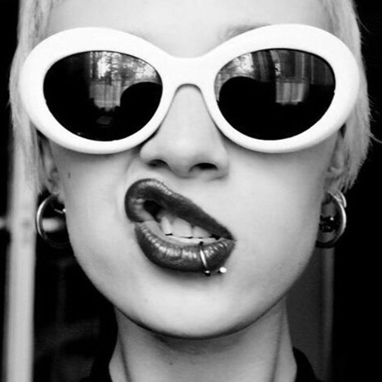 Women's Fashion New Vintage Round Frame Sunglasses