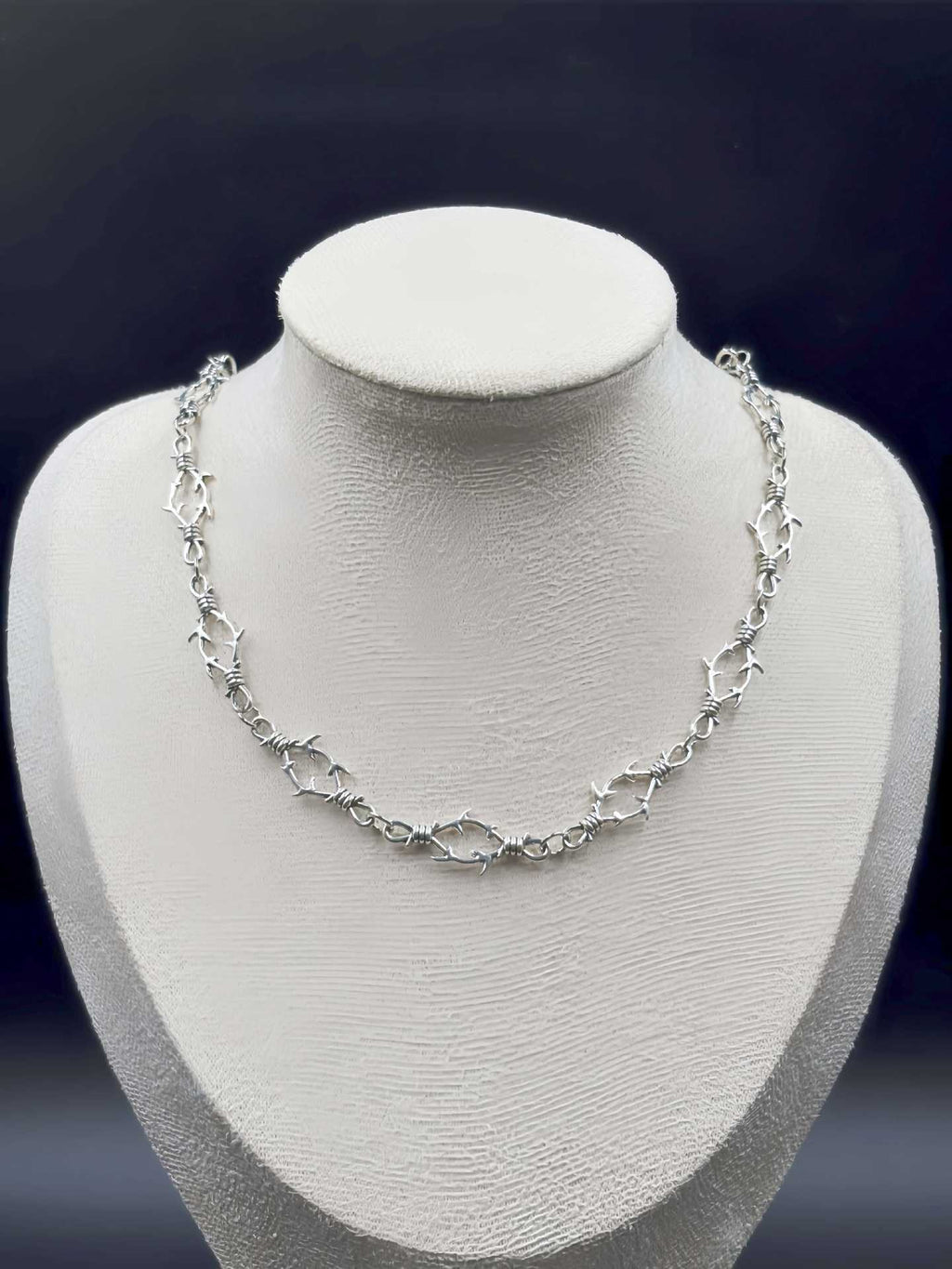 Gothic Punk Thorns And Thorns Necklace Clavicle Chain