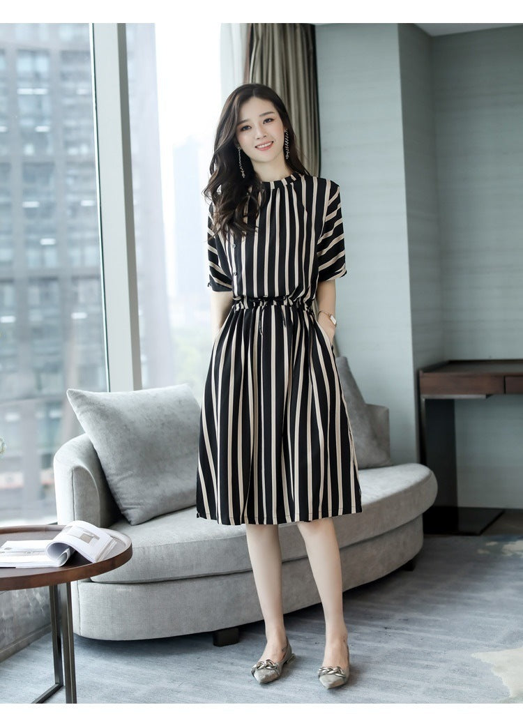 Slim Skirt With Vertical Stripes And Five-point Sleeve Slim Dress